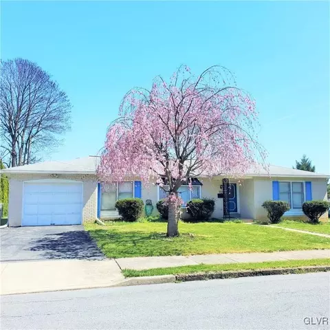 1017 N Poplar St, Fullerton, PA 18052