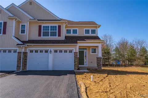 881 Iron Ln #54, Forks Twp, PA 18040