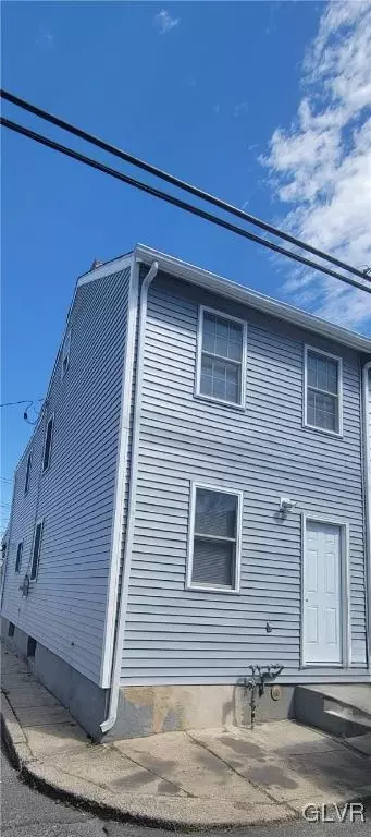 739 N Fair, Allentown, PA 18102