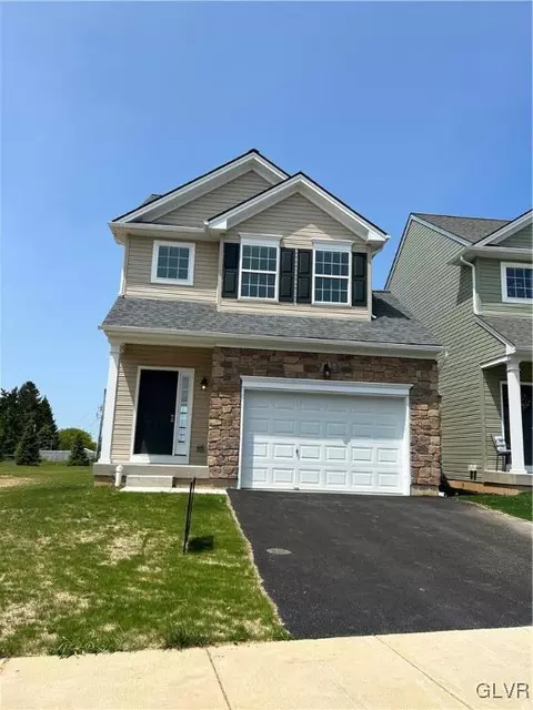 3200 W Huntington Ln #4, Forks Twp, PA 18040