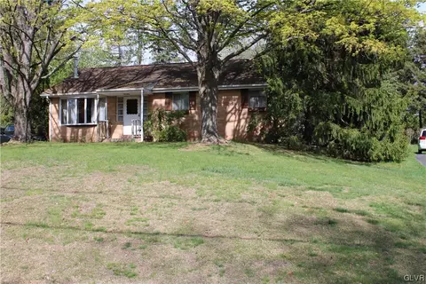 13 Belmont Sq, Doylestown, PA 18901