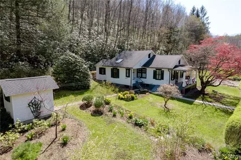 283 Packerton Dam Dr, Lehighton, PA 18235