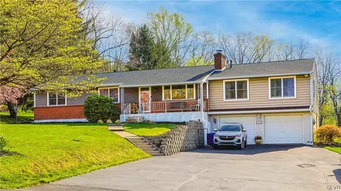4630 Chestnut Hill Rd, Center Valley, PA 18034