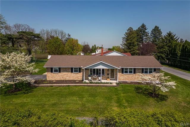 5075 New York St, Whitehall Twp, PA 18052