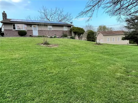 5325 Heidelberg Heights Rd, Germansville, PA 18053
