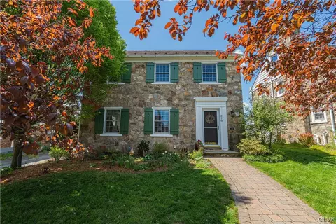 216 N 2nd St, Emmaus, PA 18049