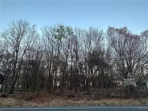 1092 Meckeville Rd, Penn Forest Twp, PA 18210