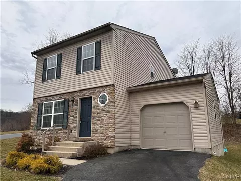 129 Highlands Cir, Easton, PA 18042
