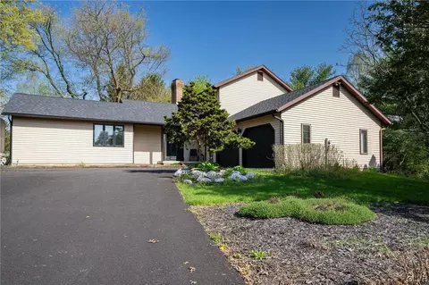 4510 Peters Ave, Orefield, PA 18069