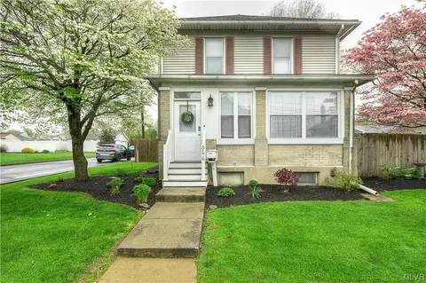5176 Lincoln Ave, Cementon, PA 18052