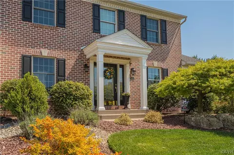 4144 Washington St, Bethlehem, PA 18020