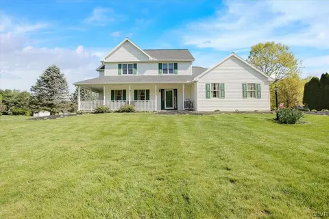 31 High View Ln, Mertztown, PA 19539