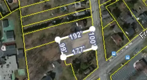 838 Stones Crossing Rd, Palmer Township, PA 18045