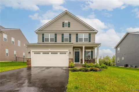 3730 Sweet Meadow Ct, Macungie, PA 18062