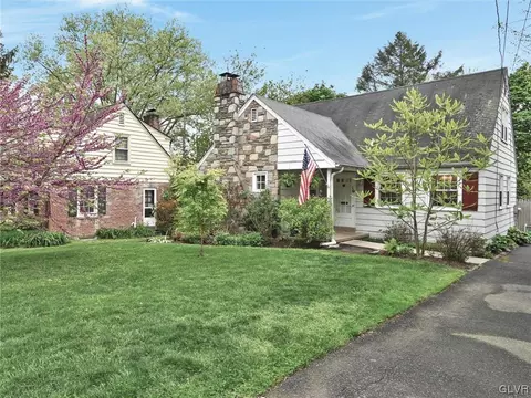 16 Hewett, Wyncote, PA 19095