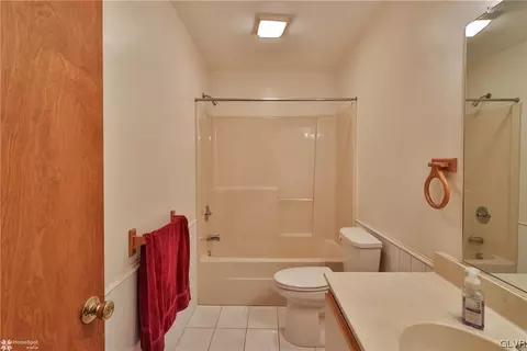 4604 Cheryl Dr, Bethlehem, PA 18017 photo 25