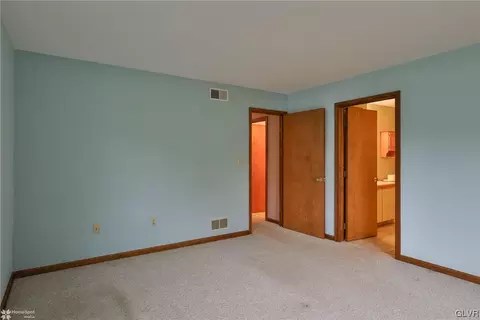 4604 Cheryl Dr, Bethlehem, PA 18017 photo 19