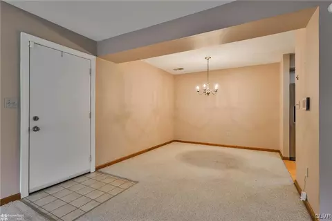 4604 Cheryl Dr, Bethlehem, PA 18017 photo 11