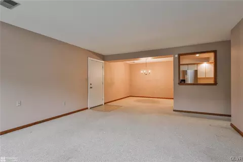 4604 Cheryl Dr, Bethlehem, PA 18017 photo 10