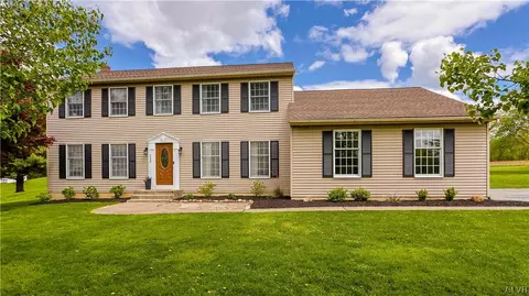 112 Frutchey Ct, Mount Bethel, PA 18343