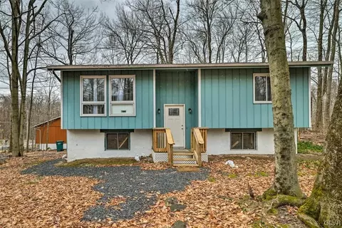 8470 Bumble Bee Way, Coolbaugh Twp, PA 18466