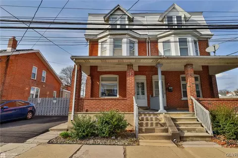 1013 W Wyoming St, Allentown, PA 18103