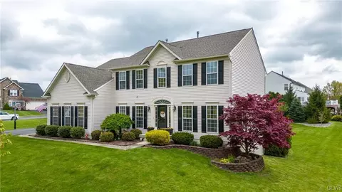 1891 Sycamore Dr, Quakertown, PA 18951