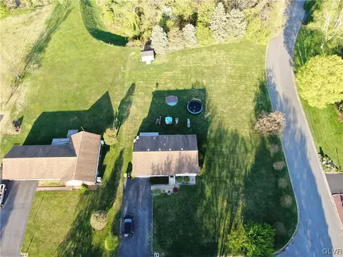 4081 Devonshire Rd, Bethlehem, PA 18020 photo 4