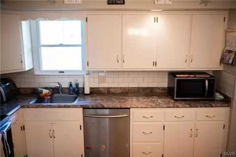 4081 Devonshire Rd, Bethlehem, PA 18020 photo 24