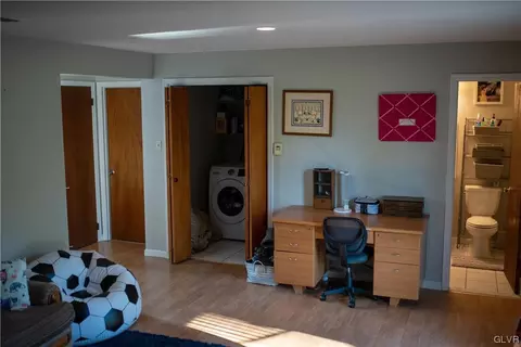 4081 Devonshire Rd, Bethlehem, PA 18020 photo 11