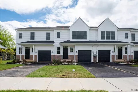546 North St, Emmaus, PA 18049
