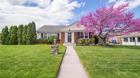 1811 Juniper Dr, Fullerton, PA 18052