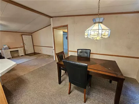 133 Greentree Ct, Bath, PA 18014 photo 7