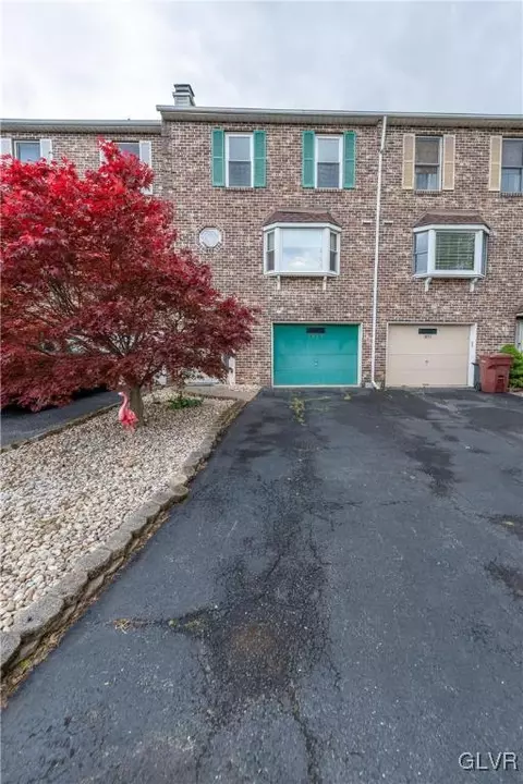 1877 Georgia Dr, Fullerton, PA 18052