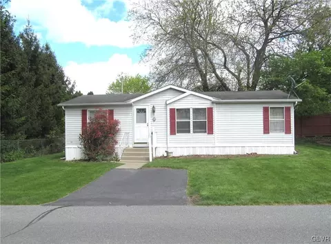 1 Canterbury Ct, Forks Twp, PA 18040