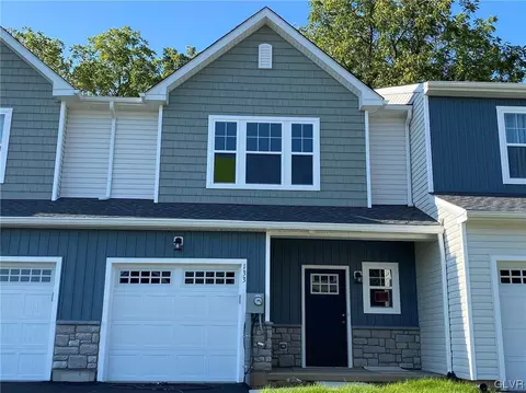 133 Scotty Dr #2, Palmer Township, PA 18045