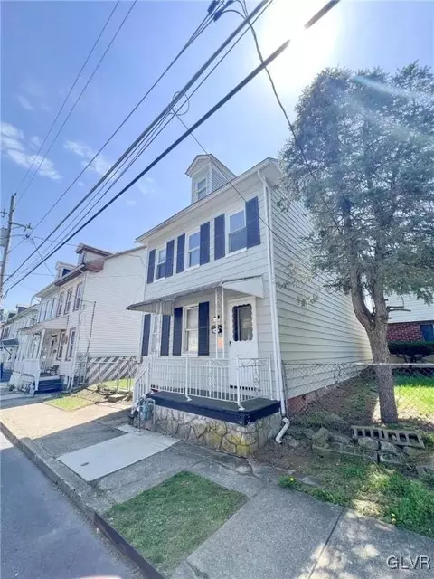 718 W Wilkes Barre St, Easton, PA 18042