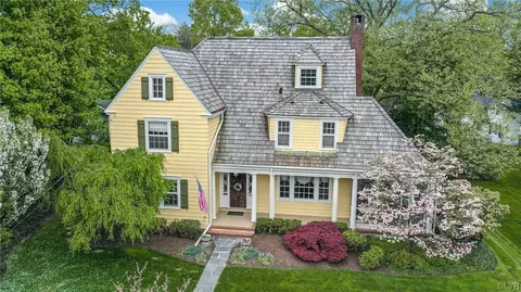 827 Beverly Ave, Bethlehem, PA 18018