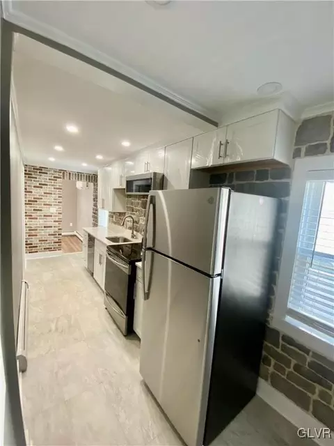 61 E Garrison St, Bethlehem, PA 18018 photo 9