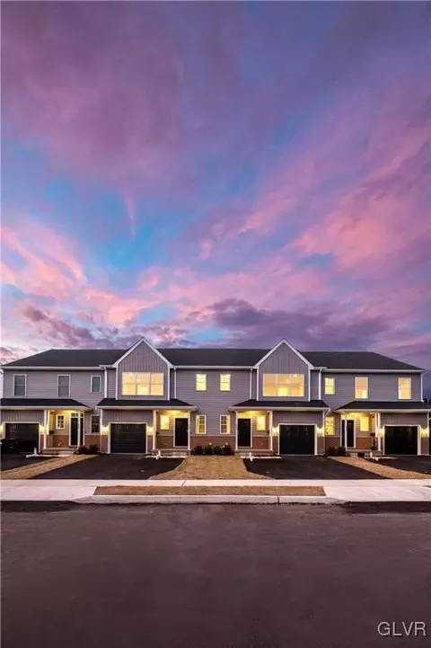 552 North St, Emmaus, PA 18049