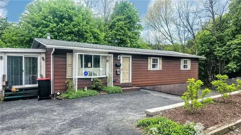 1 Stedman Ave, Lehighton Borough, PA 18235