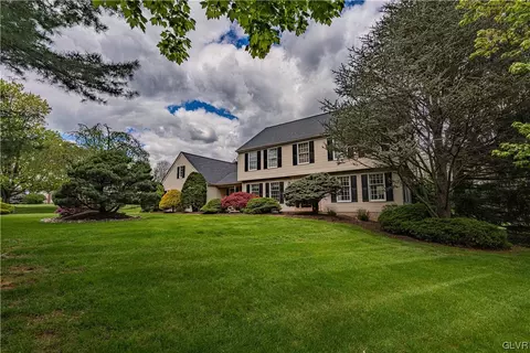2025 Dougherty Cir, Macungie, PA 18062