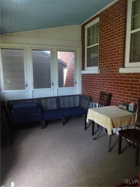 348 E Main St, Bath, PA 18014 photo 21