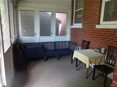 348 E Main St, Bath, PA 18014 photo 22
