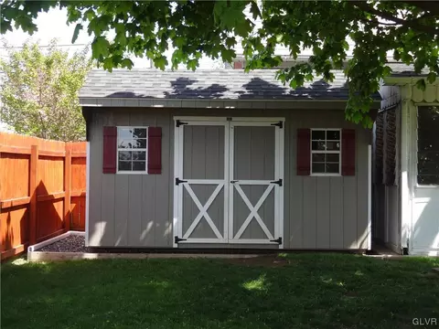 348 E Main St, Bath, PA 18014 photo 29