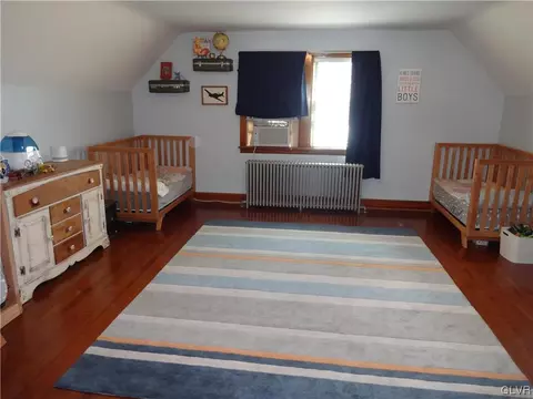 348 E Main St, Bath, PA 18014 photo 18