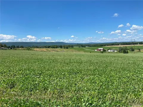 1600 Pen Argyl Rd, Plainfield Twp, PA 18072