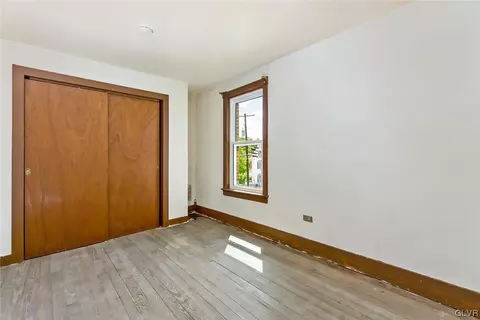 3927 E Grant St, Slatington, PA 18080 photo 27