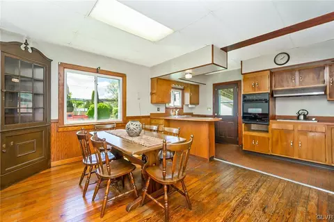 3927 E Grant St, Slatington, PA 18080 photo 15