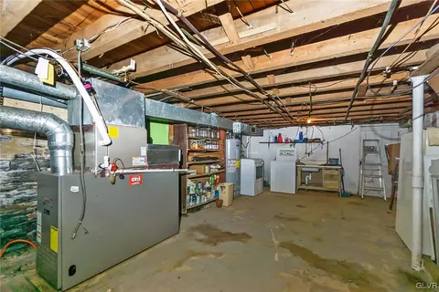 3927 E Grant St, Slatington, PA 18080 photo 36